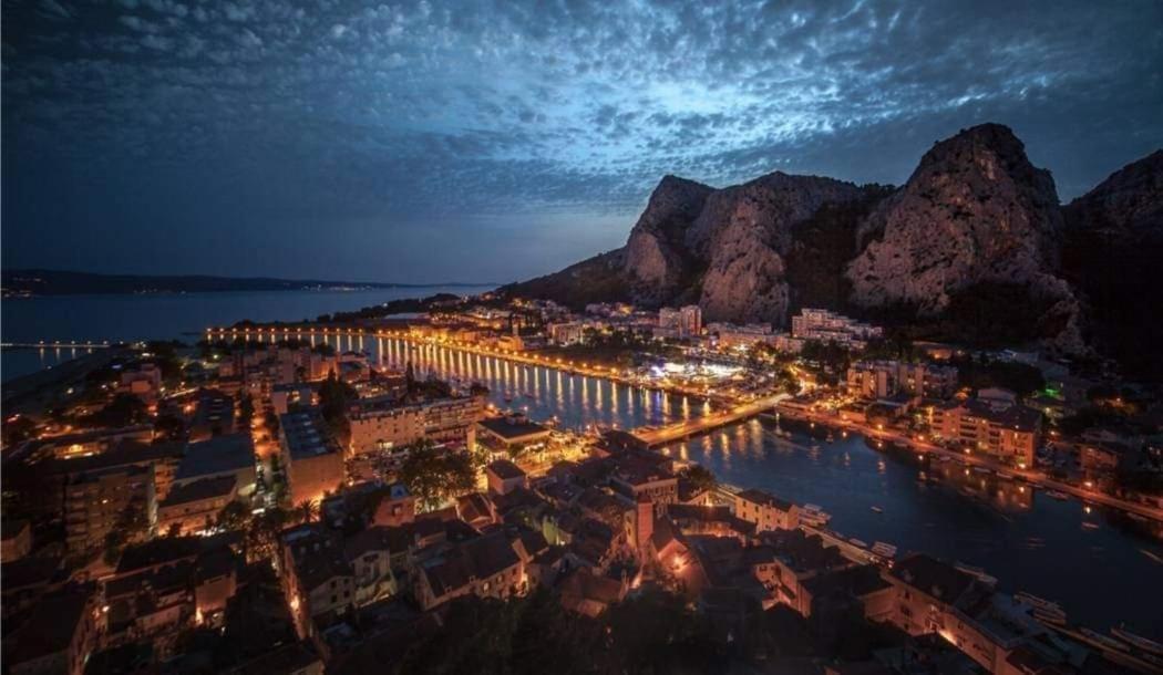 Geek Apartment Omiš Eksteriør bilde
