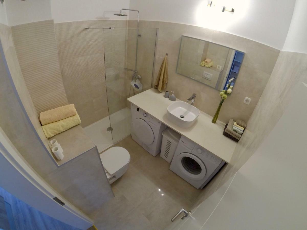 Geek Apartment Omiš Eksteriør bilde