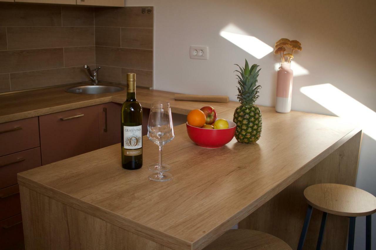 Geek Apartment Omiš Eksteriør bilde